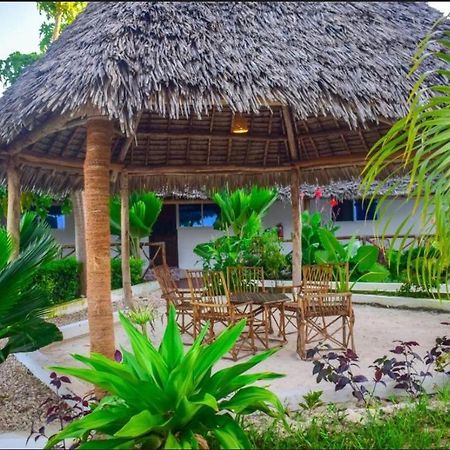 Tolo Tolo Resort Нунгві Екстер'єр фото