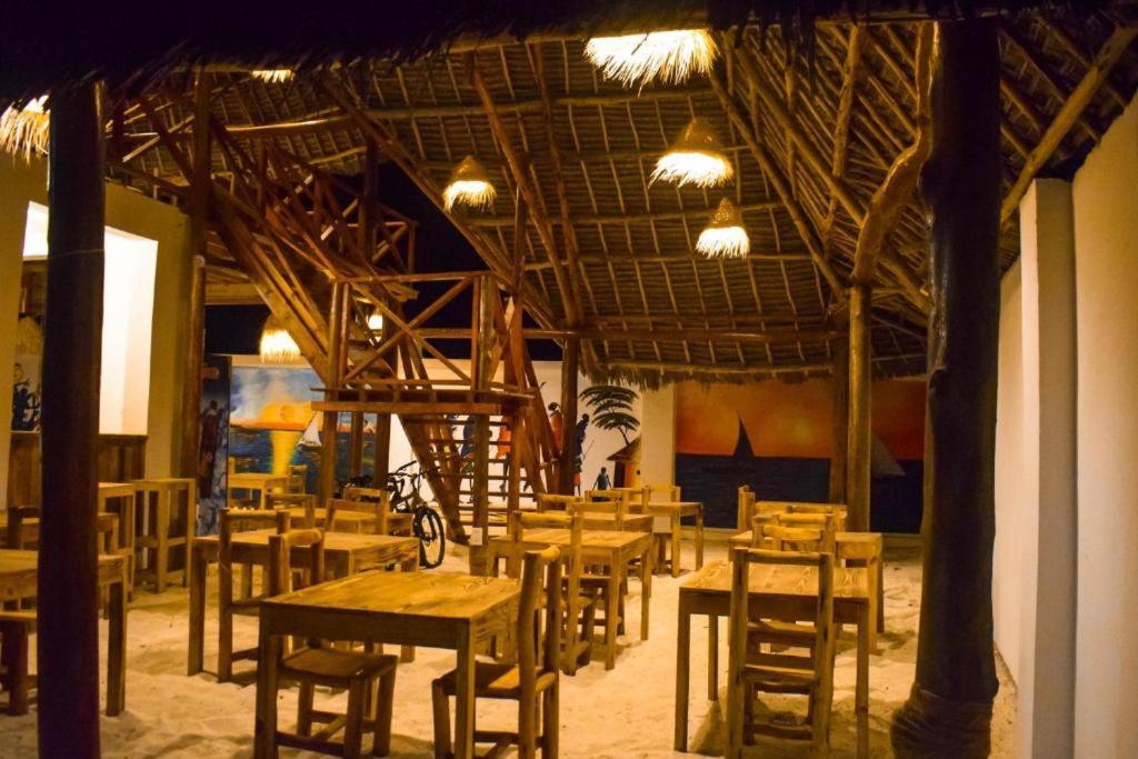 Tolo Tolo Resort Нунгві Екстер'єр фото
